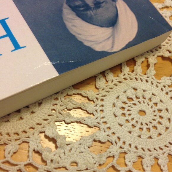 Middle Eastern/African History, Holy City on the Nile - Picture 6 of 9